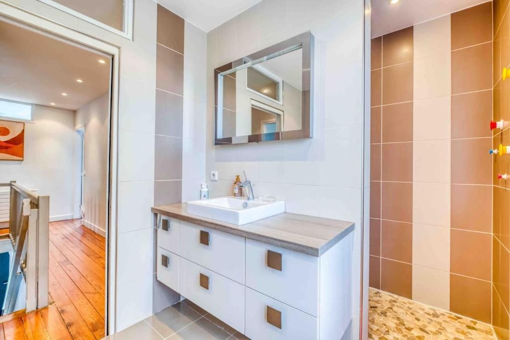 Villa Saint-Mard - King Size Bed - 10Min Aeroport Cdg 25Min Paris By Train Extérieur photo